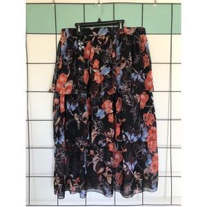 ‼️ ONLY WORN ONCE! 3 LAYER BEAUTIFUL SKIRT!